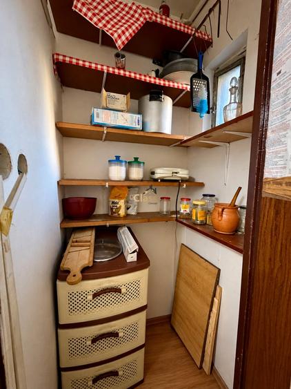 Apartament cu 3 camere decomandat, mobilat în Plopilor
