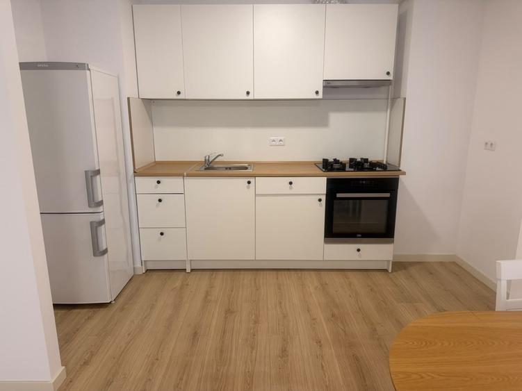 Apartament cu 2 camere decomandat în Ghencea