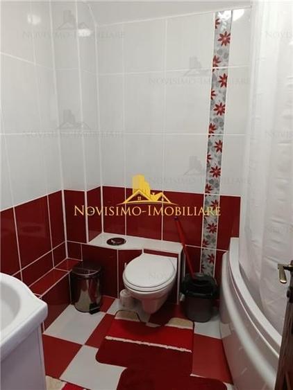 Casă individuală cu 6 camere cu Teren 698 Mp în Albert