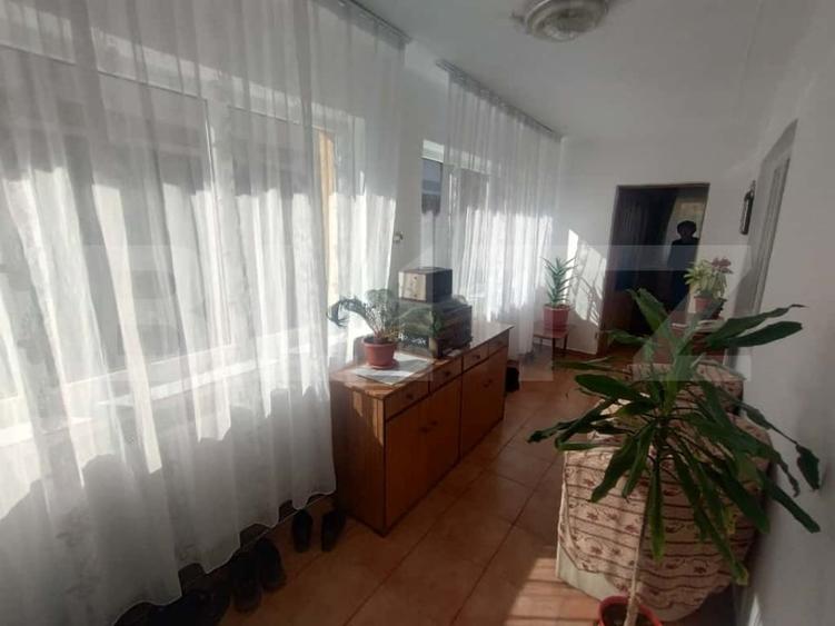 Casă individuală cu 3 camere cu Garaj în Beclean