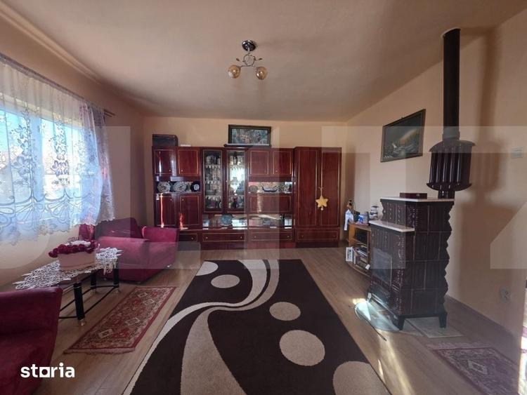Casă cu 3 camere cu Teren 4669 Mp în Moacșa