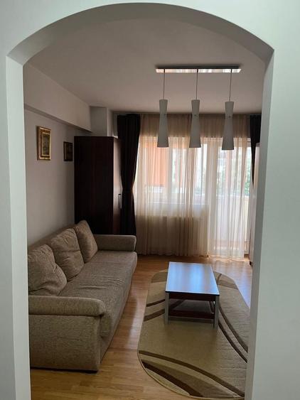 Garsonieră decomandată în Găvana