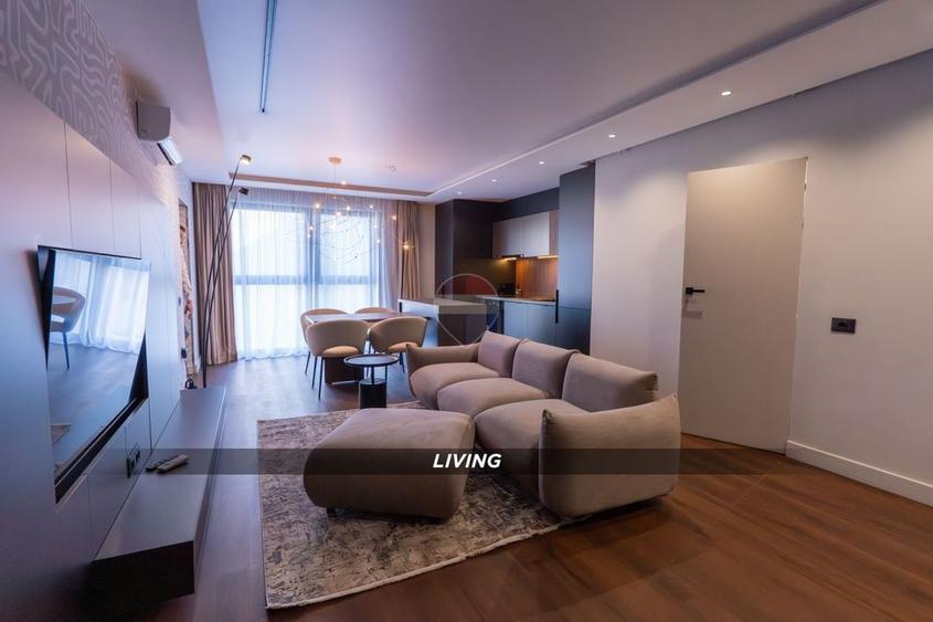 Apartament cu 3 camere decomandat, mobilat în Ultracentral