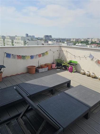 Apartament cu 3 camere decomandat, mobilat în Central