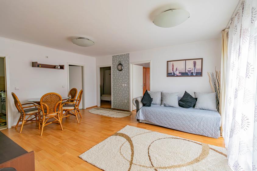 Apartament cu 3 camere decomandat în Corbeanca