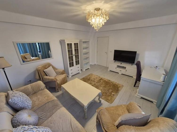 Apartament cu 2 camere decomandat în Tătărași