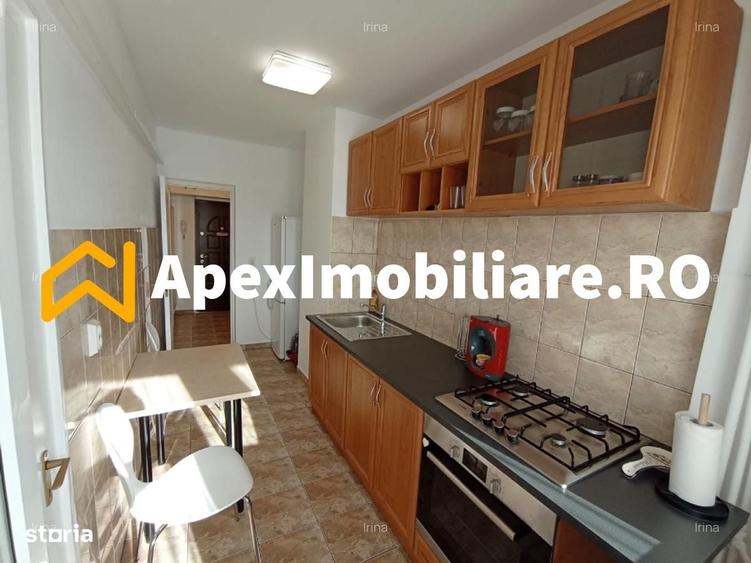 Apartament cu 2 camere decomandat în Victoriei