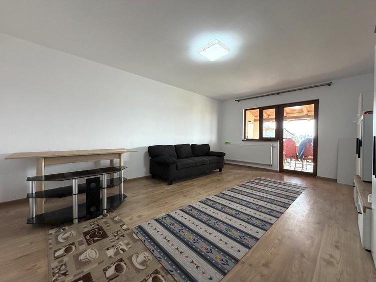 Duplex cu 5 camere cu Teren 380 Mp în Chișoda