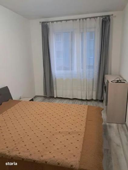 Apartament cu 2 camere semidecomandat, mobilat în Florești