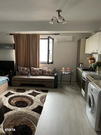 Garsonieră decomandată în Calea București