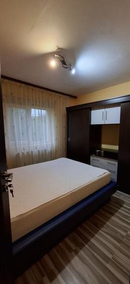 Apartament cu 2 camere semidecomandat în Dâmbovița