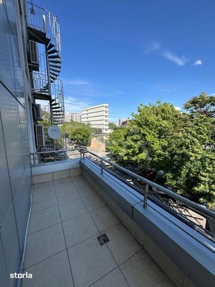 Spațiu comercial, de 367 mp, în Văcăresti