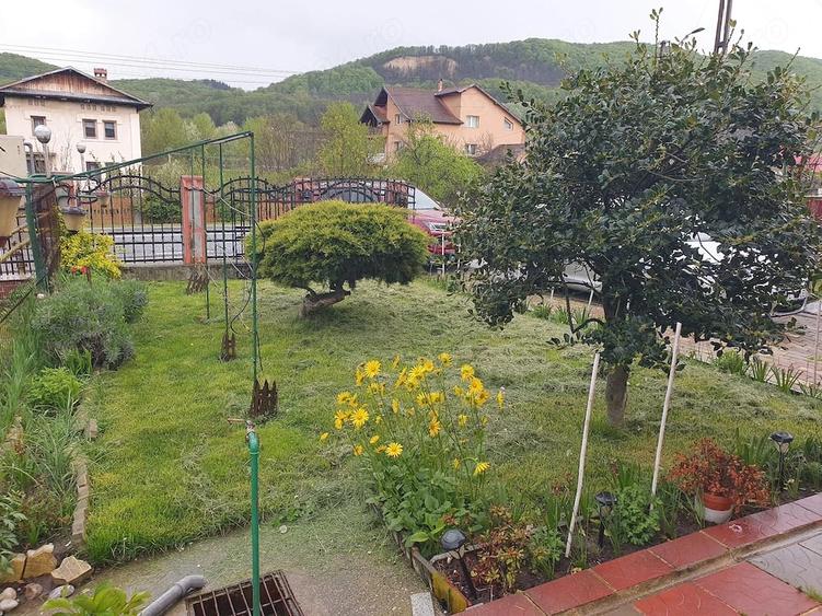 Casă cu Teren 520 Mp în Vlădești