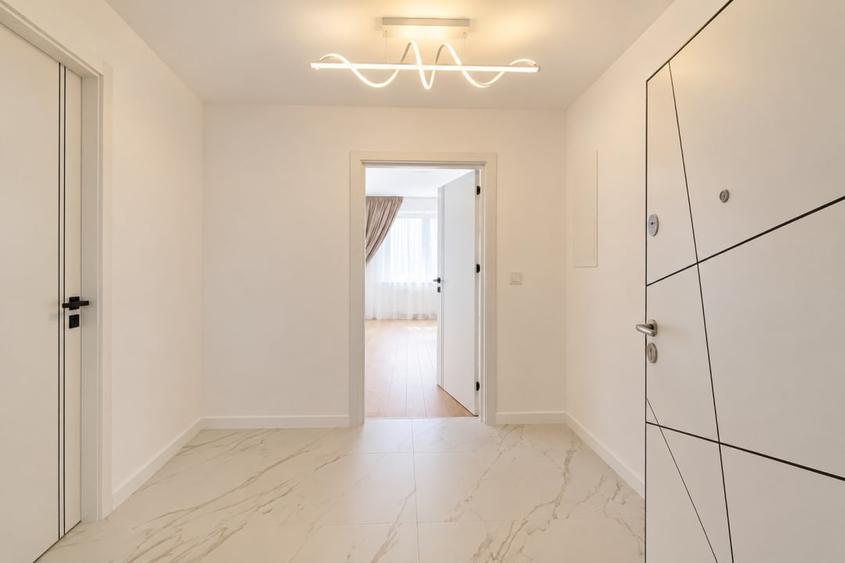 Apartament cu 2 camere decomandat în Noua