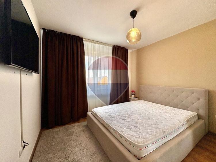 Apartament cu 2 camere decomandat, mobilat în Tractorul