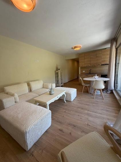 Apartament cu 3 camere semidecomandat, mobilat în Gheorgheni