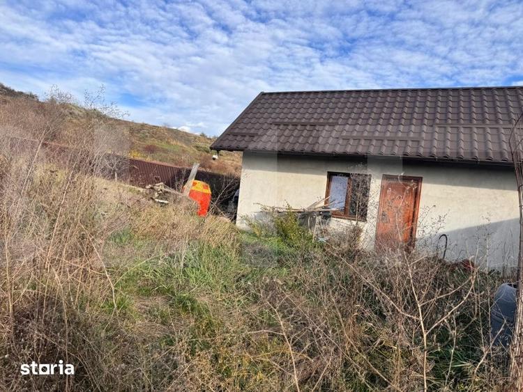 Casă cu 6 camere cu Teren 2215.95 Mp în Răchiți