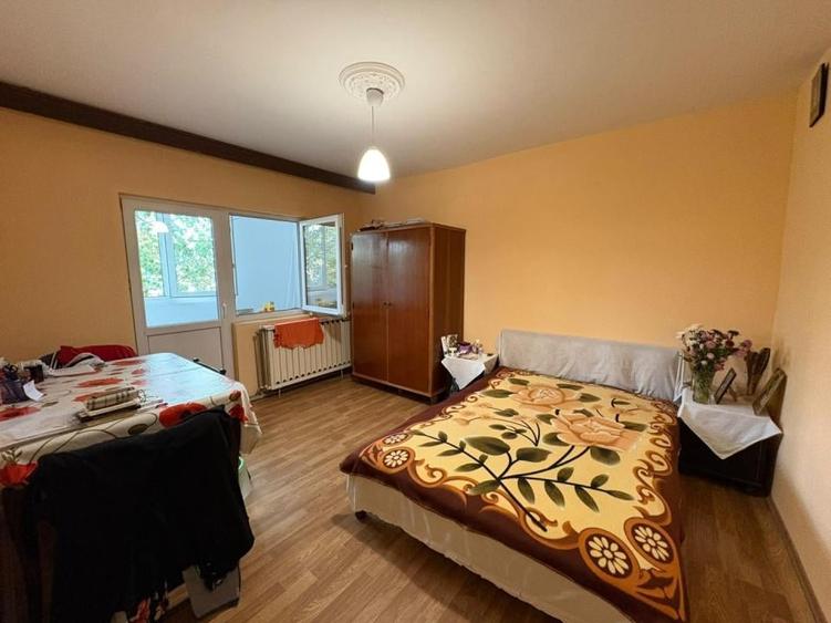 Apartament cu 3 camere în Militari