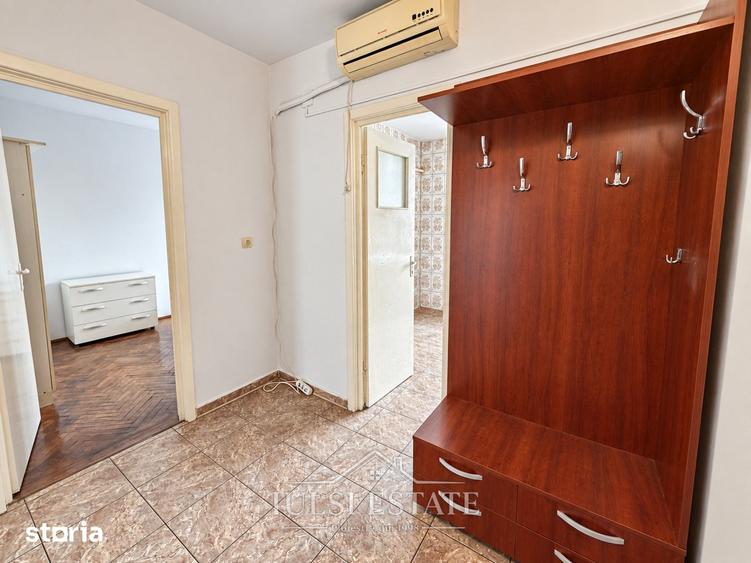 Apartament cu 3 camere decomandat în Andrei Mureșanu