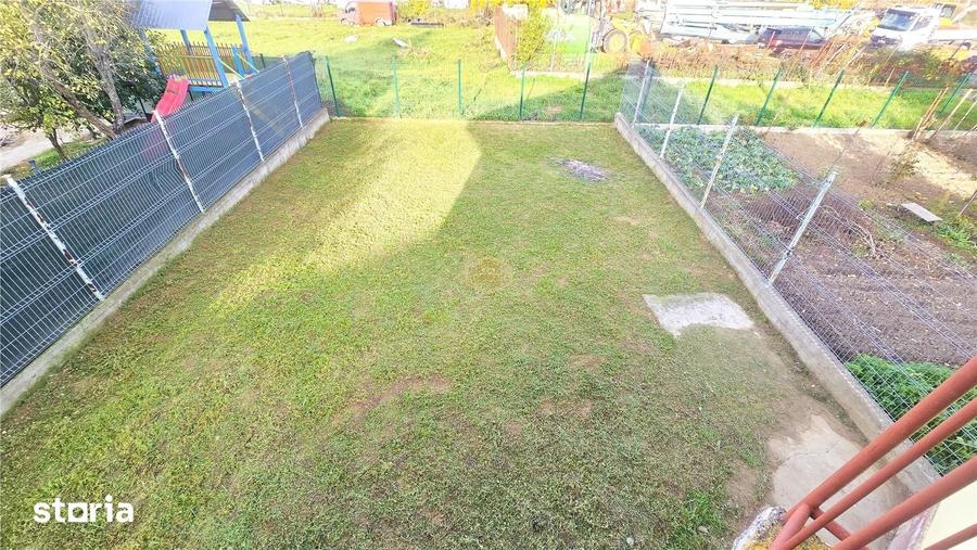 Casă cu 8 camere cu Teren 400 Mp în Central