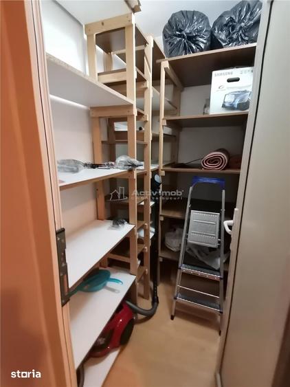 Apartament cu 2 camere semidecomandat în Grivița