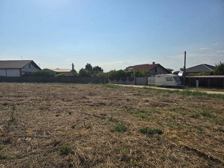Teren de 20000 mp, în Lazu