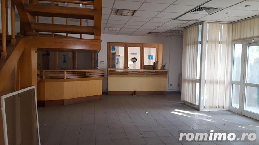 Spațiu comercial, de 2,750 mp, în Militari