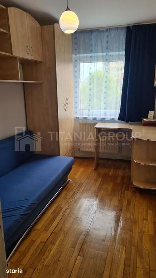 Apartament cu 3 camere în Astra