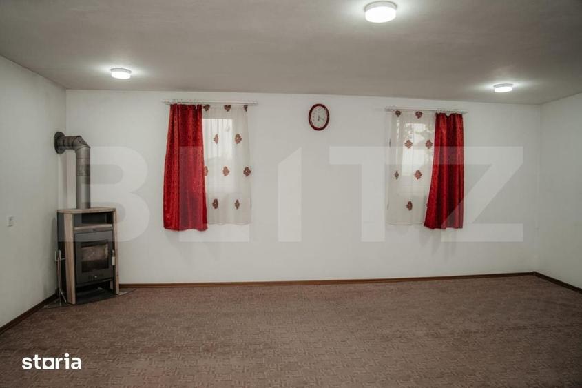 Casă cu 5 camere cu Teren 3588 Mp în Central