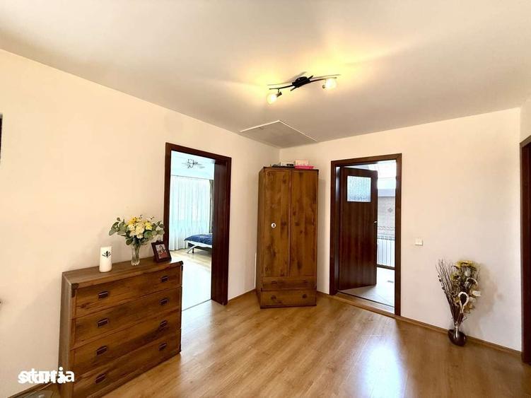 Casă cu 4 camere cu Teren 900 Mp în Central