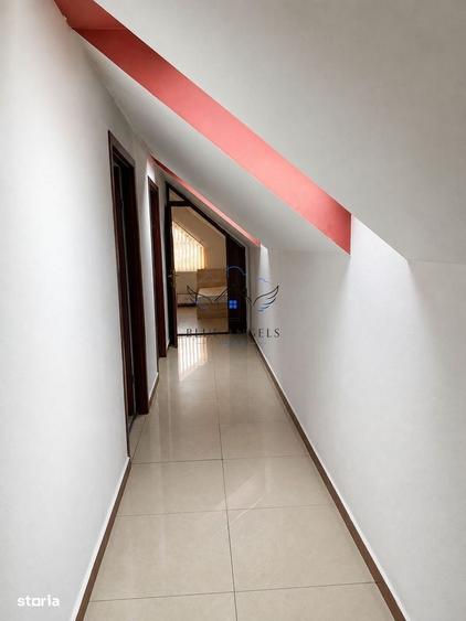 Casă cu 4 camere în Central