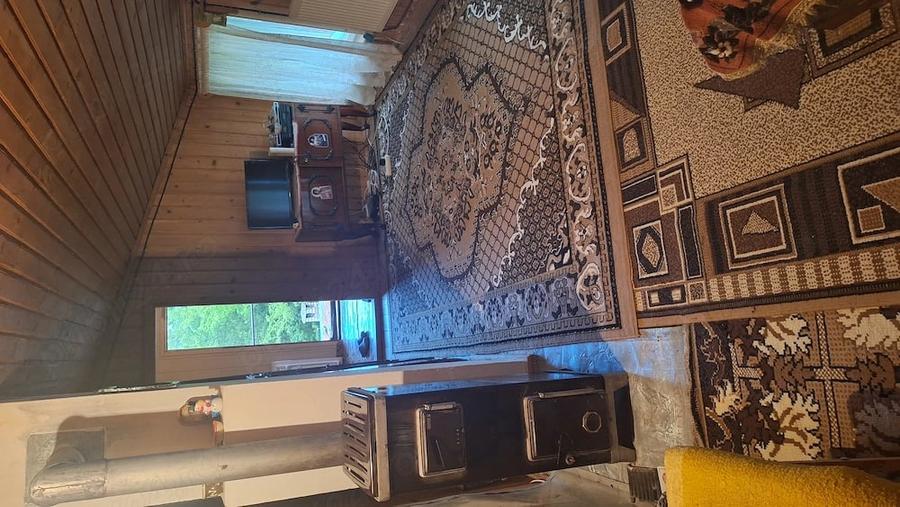 Casă cu 3 camere cu Teren 994 Mp în Central