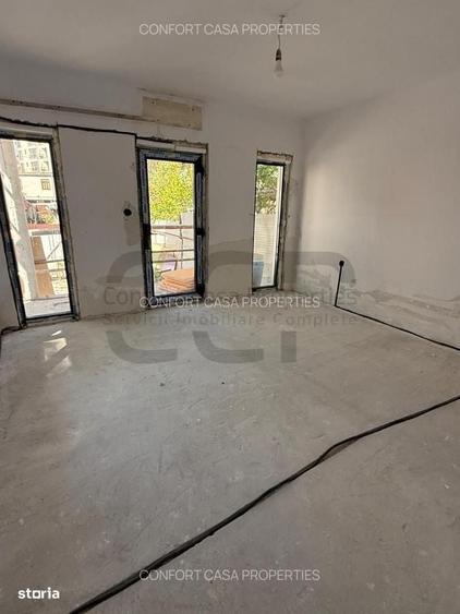 Casă cu 4 camere în Mihai Bravu