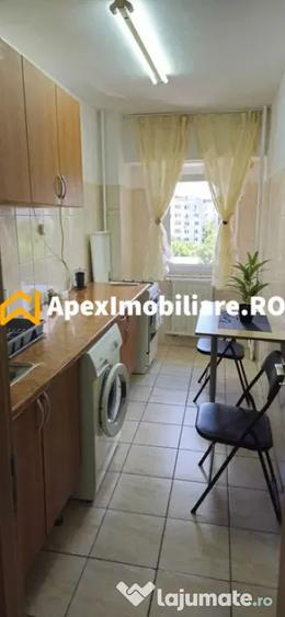 Garsonieră decomandată, mobilată în Tei