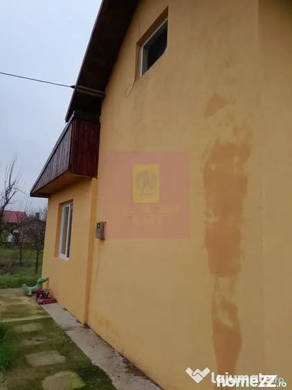 Casă cu 3 camere cu Teren 15000 Mp în Bărcănești
