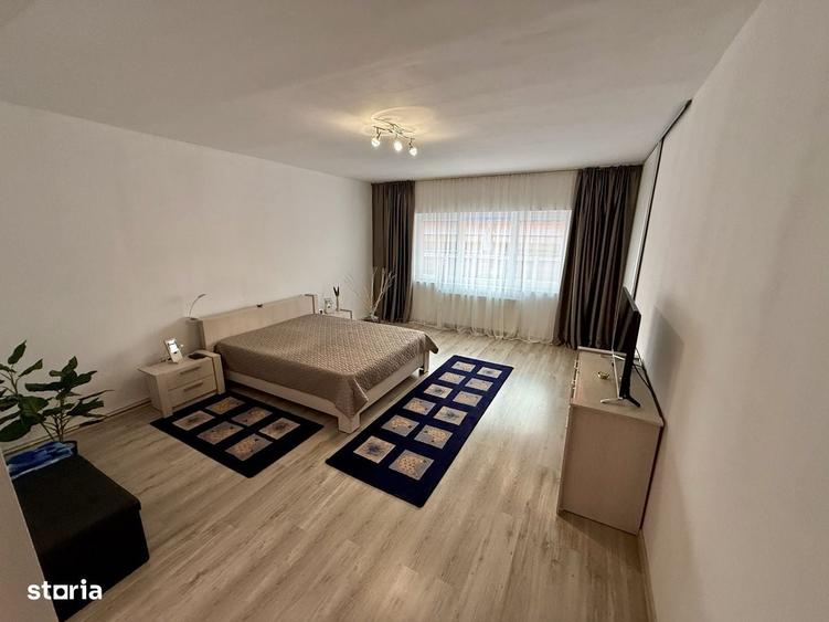 Casă cu 4 camere în Central