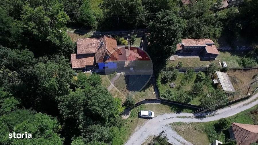 Casă cu 4 camere în Micești