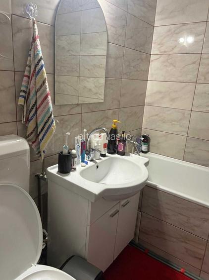 vand apartament 2 camere