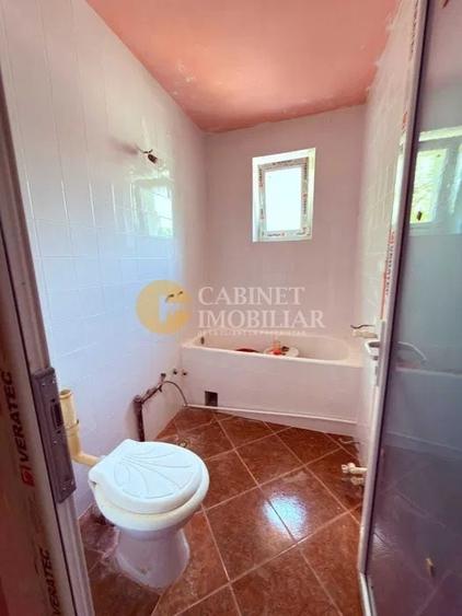 Apartament cu 3 camere semidecomandat în Copou