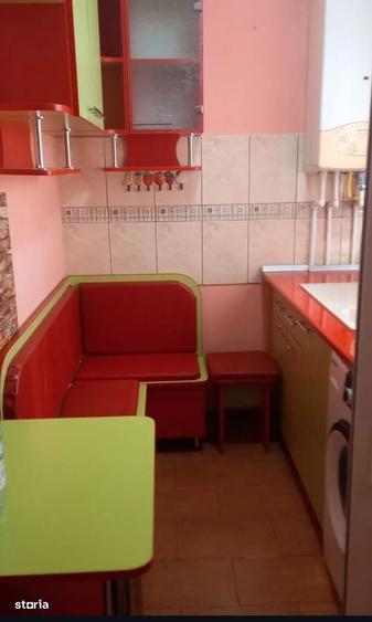 Apartament cu 2 camere în Podu Roș