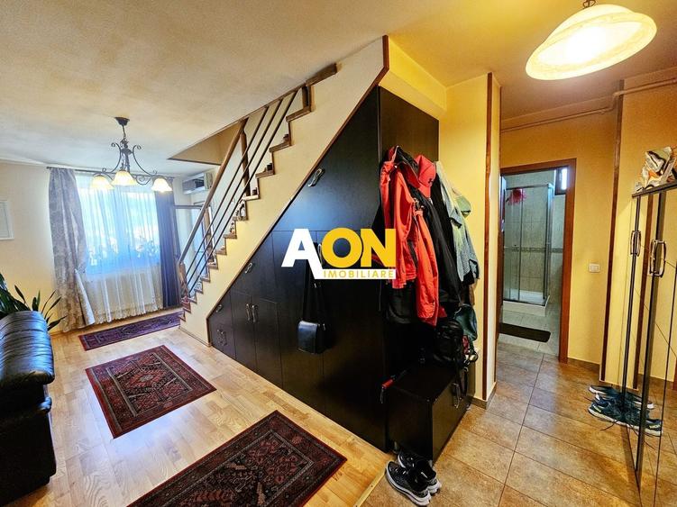 Apartament cu 3 camere decomandat, mobilat în Cetate