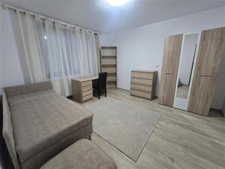 Apartament cu 3 camere decomandat în Semicentral