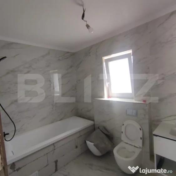 Casă cu 4 camere cu Teren 430 Mp în Valea Adâncă