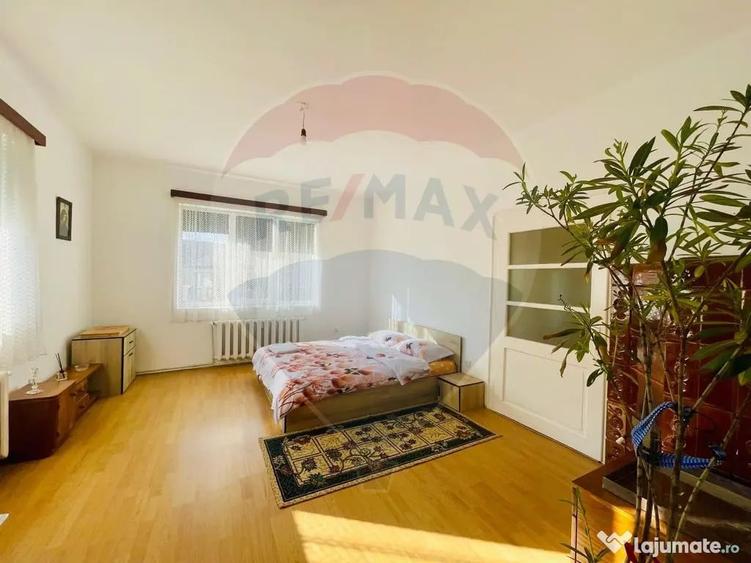Casă cu 2 camere cu Teren 110 Mp în Lazaret