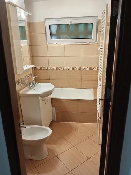 Apartament cu 2 camere semidecomandat în Popoveni
