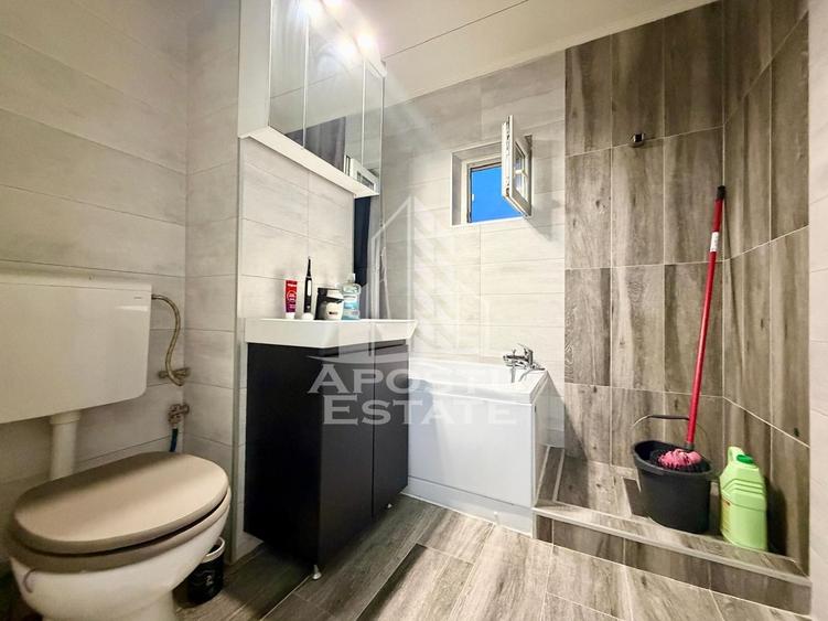 Apartament cu 3 camere decomandat, mobilat în Lipovei