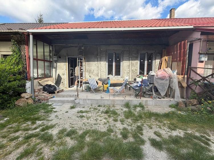 Casă cu Teren 91 Mp în Central
