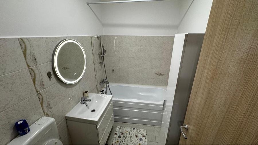 Apartament cu 2 camere decomandat în Central