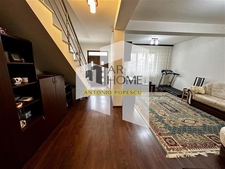 Duplex cu 5 camere cu Canalizare în Albert