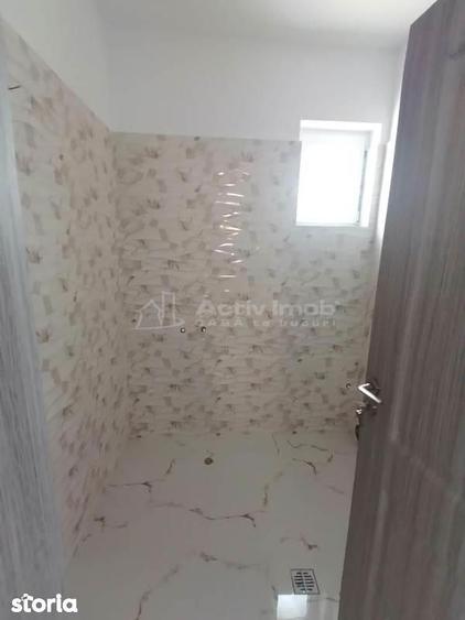 Casă cu 5 camere cu Canalizare în Rahova